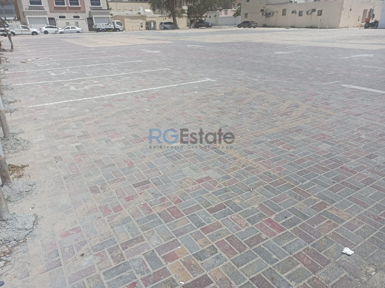 قطعة أرض 30،000 قدم مربع متاحة للإيجار في السطوة  | RGEstate UAE