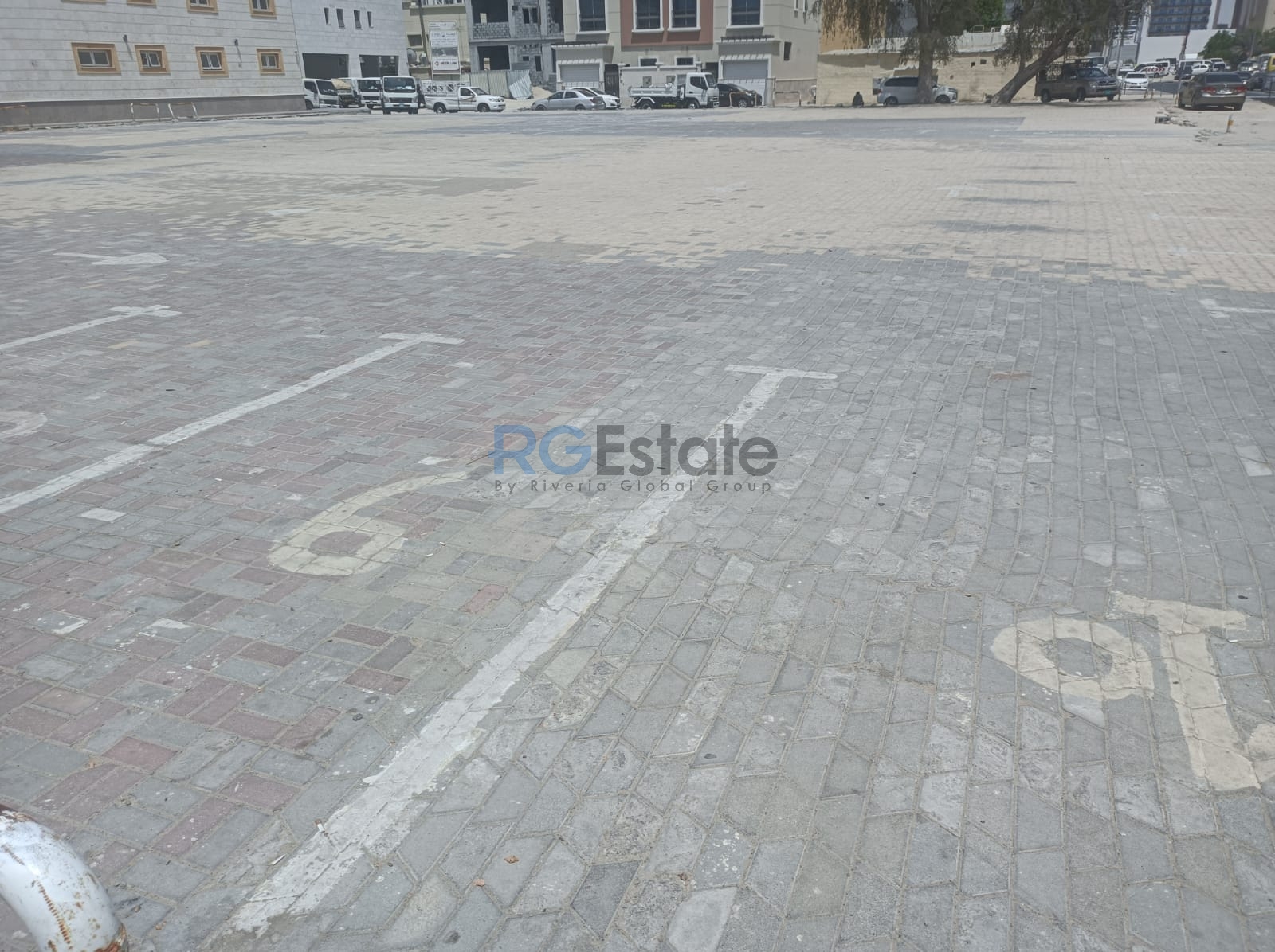قطعة أرض 30،000 قدم مربع متاحة للإيجار في السطوة  | RGEstate UAE