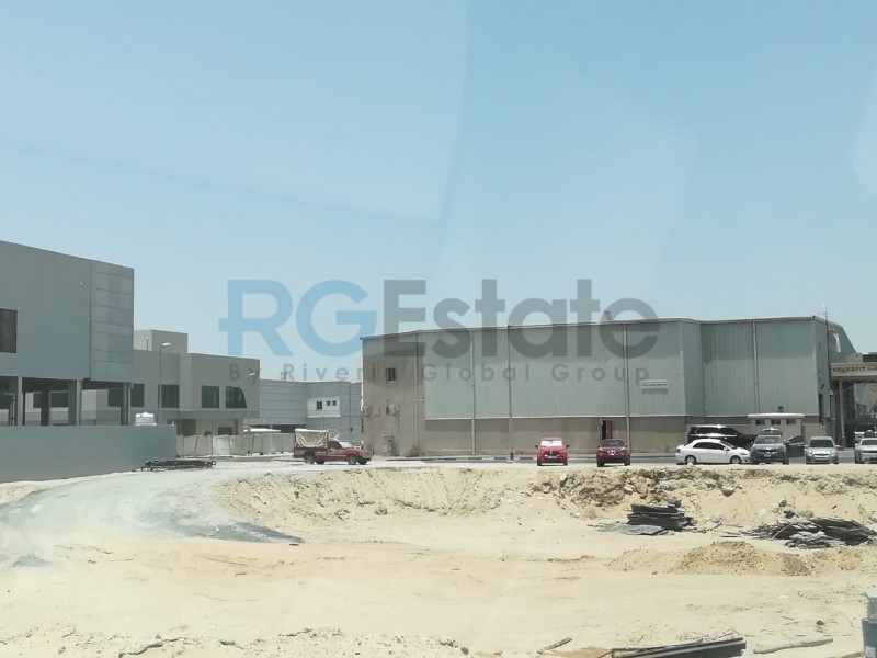 20000 قدم مربع أرض تملك حر لمكتب صالة العرض  | RGEstate UAE