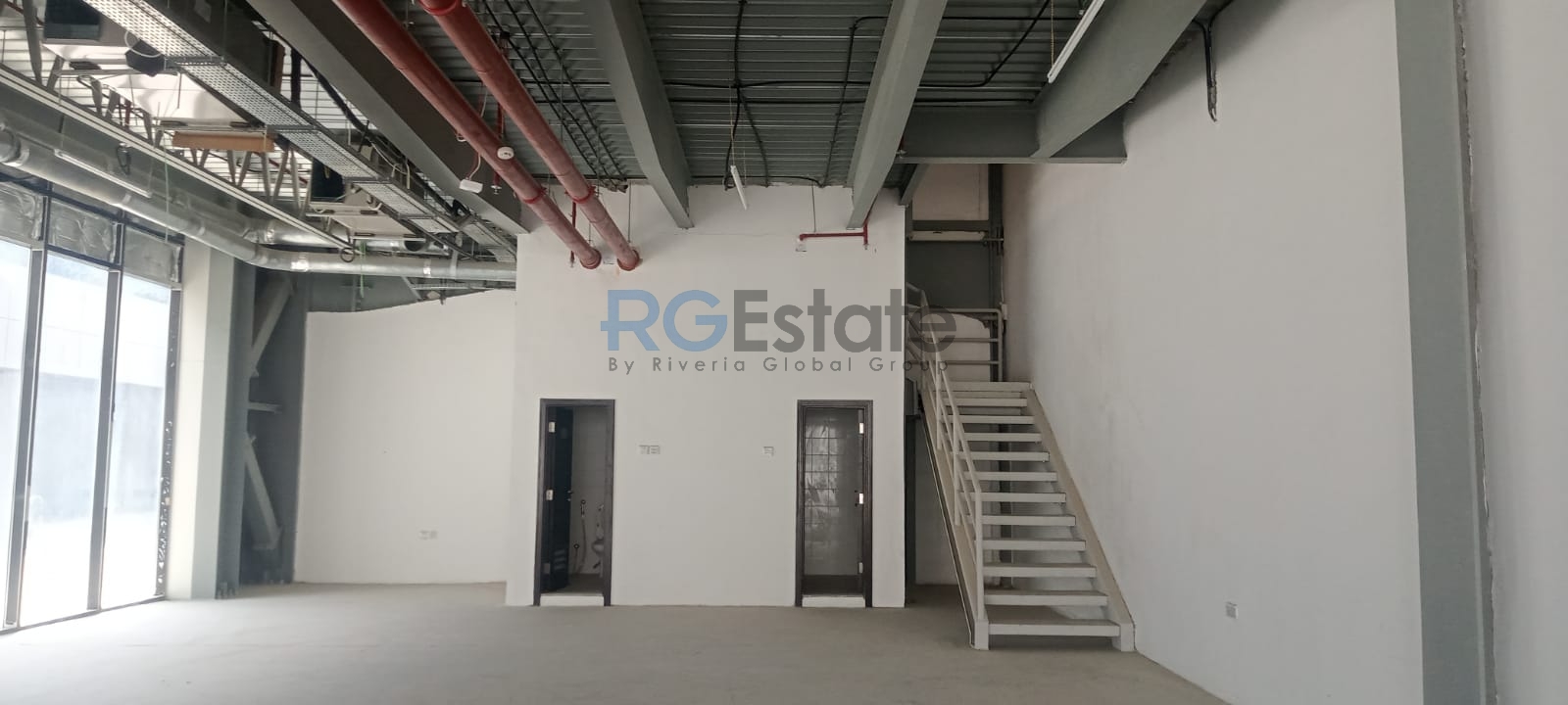 Modern Showroom Warehouse: 3,000 sqft with Mezzanine Floor, Pantry, Fully A/c, Available for Rent in Al Quoz Near Sheikh Zayed Road | Ideal for Commercial Use, Comprehensive Amenities Included  | RGEstate UAE