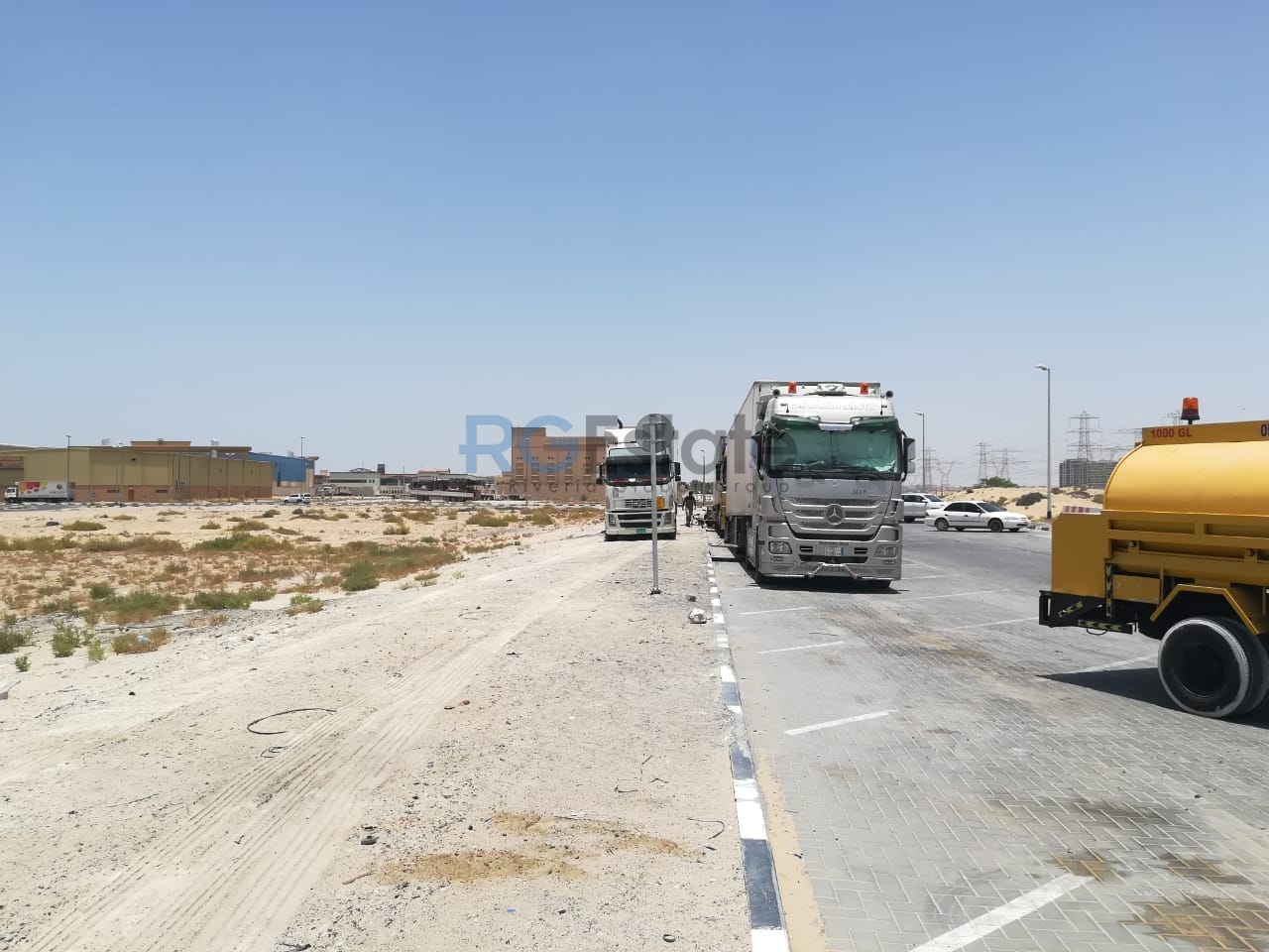 40,000 sqft Commercail Land Can Build Showroom & Offices for Long Terms Lease in Nadd AL Hammar  | RGEstate UAE