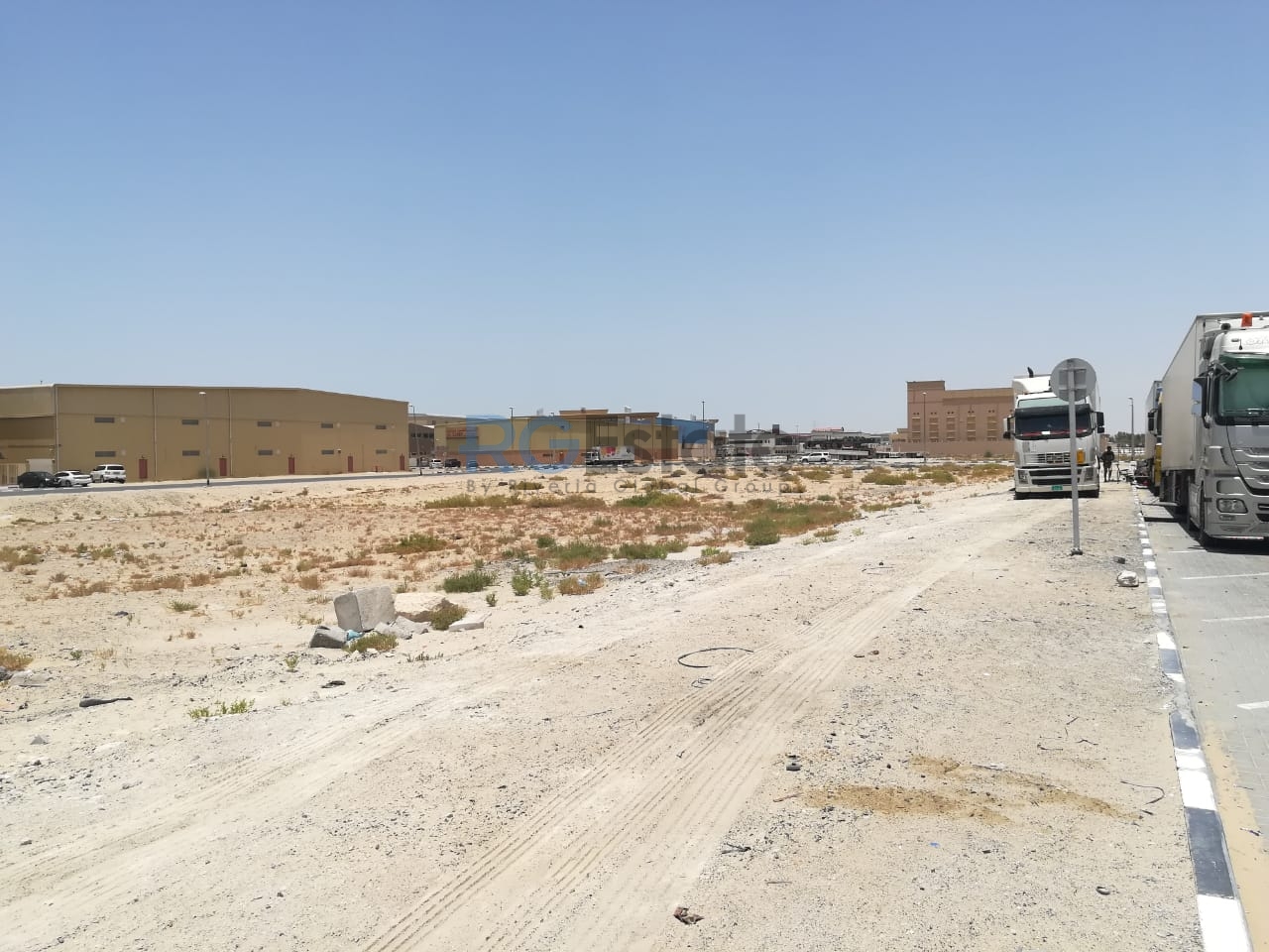 40,000 sqft Commercail Land Can Build Showroom & Offices for Long Terms Lease in Nadd AL Hammar  | RGEstate UAE