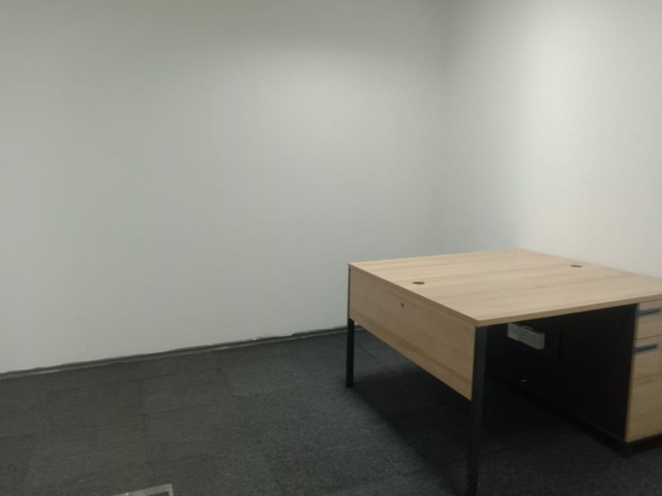 FITTED OFFICE SPACE | MULTIPLE OPCTION AVAILEBLE FOR RENT | NEAR FOR EMIRATES MALL | OPSITE SZR IN AL BARSHA 1  | RGEstate UAE
