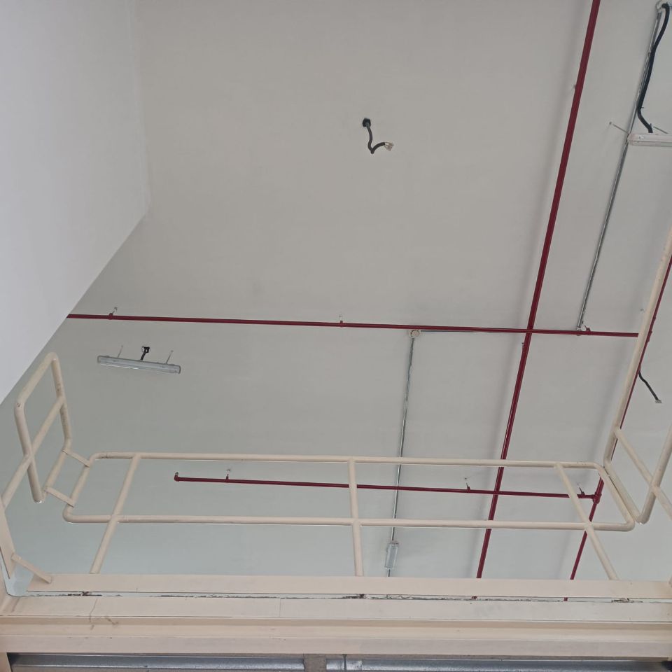 3,015 Sqft Showroom with Mezzanine Floor Available for Rent in Al Quoz Umm Suqeim Road  | RGEstate UAE