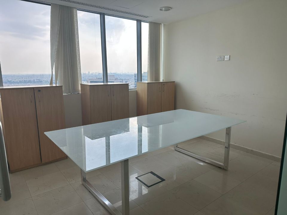 Fitted Office With Glass Portions in Business Tower in Business  Bay   | RGEstate UAE