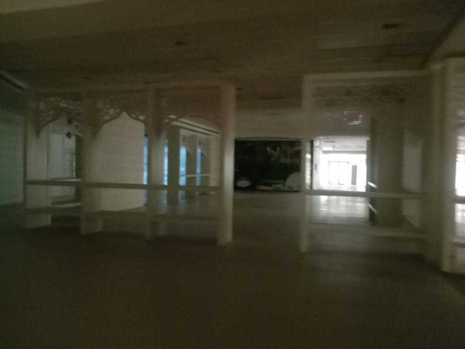 SHOWROOM FOR RENT | PRIME LOCATION IN OUD METHA  | RGEstate UAE