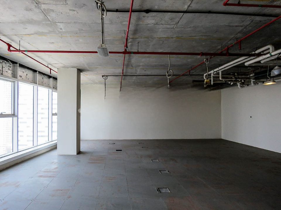 GOOD LOCTION | OFFICE AVAILABLE FOR SALE | IN BUSINESS BAY  | RGEstate UAE