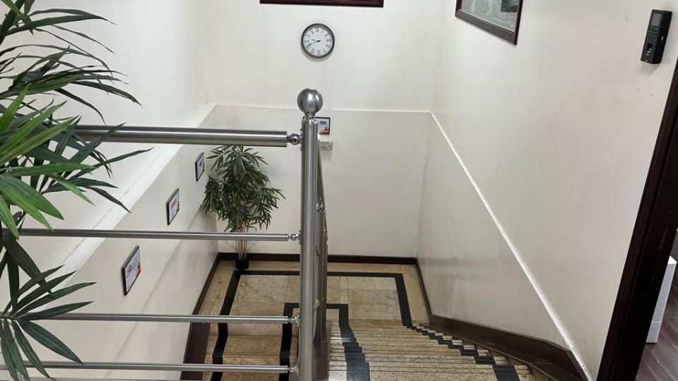 Turnkey Office Solution: Fully Fitted Office with Furniture for Rent in Business Bay, Dubai! Ideal for Commercial Use, Complete with Amenities!  | RGEstate UAE