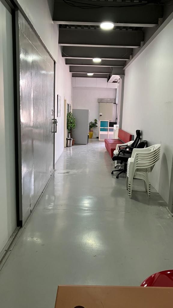 Turnkey Office Solution: Fully Fitted Office with Furniture for Rent in Business Bay, Dubai! Ideal for Commercial Use, Complete with Amenities!  | RGEstate UAE