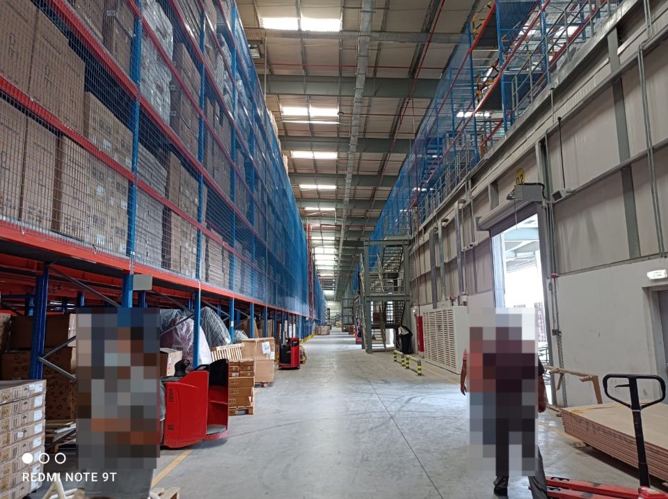Rented 568,196 Sq Ft Warehouse with Office, Loading Bay & Labour Room for Sale in Sajja, Sharjah  | RGEstate UAE
