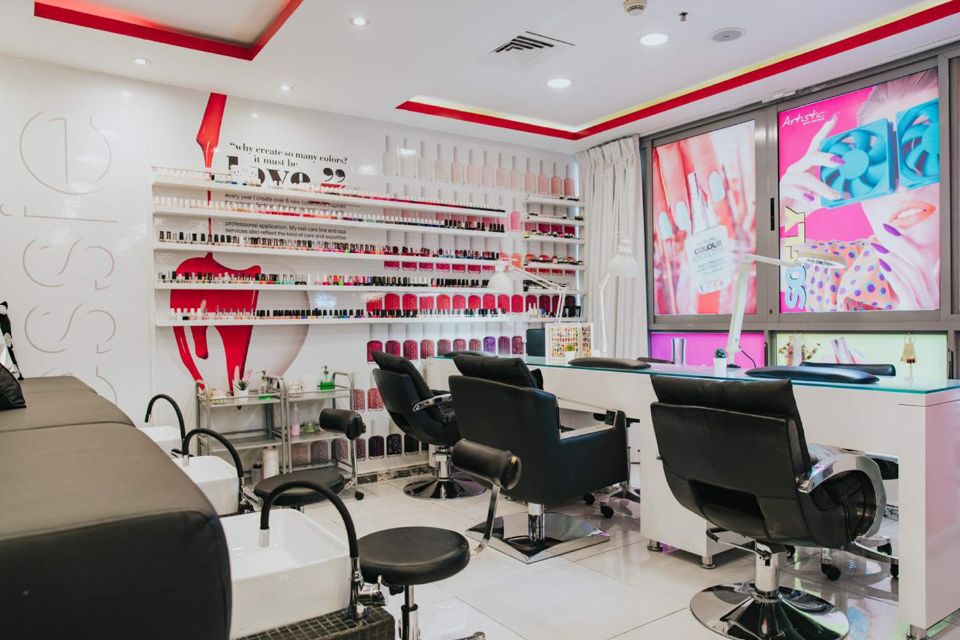 Running  Ladies Salon  Business  for Sale  Deira - ديرة - VIN  4378  | RGEstate UAE