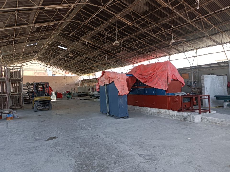 800 kW Power | 40,000 Sqft Industrial Land & Shed with Office for Sale in Umm Ramool  | RGEstate UAE