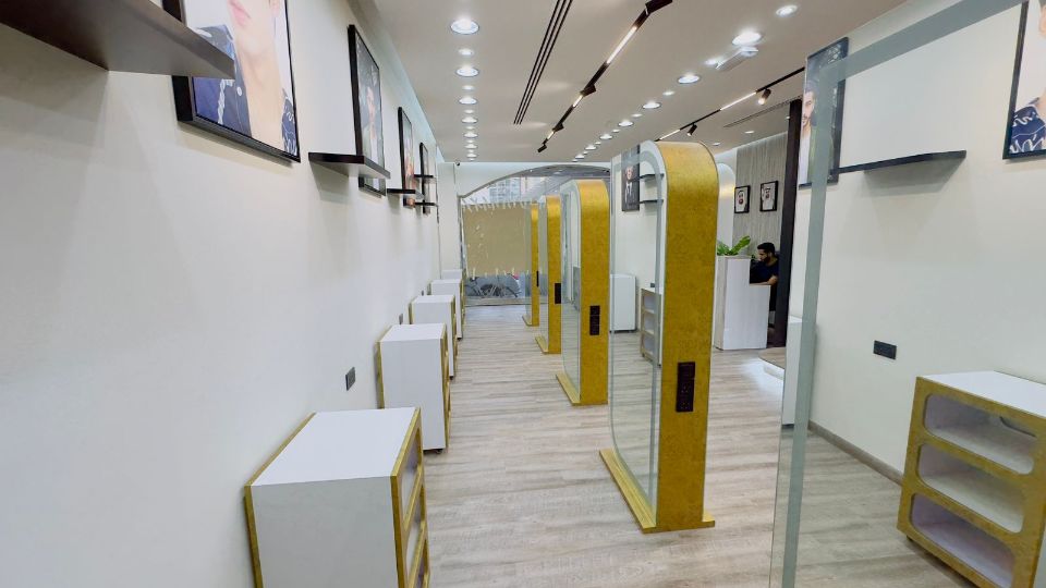 Road-Facing Fully Fitted Salon Business for Sale in Barsha     - البرشاء - RP 4473  | RGEstate UAE