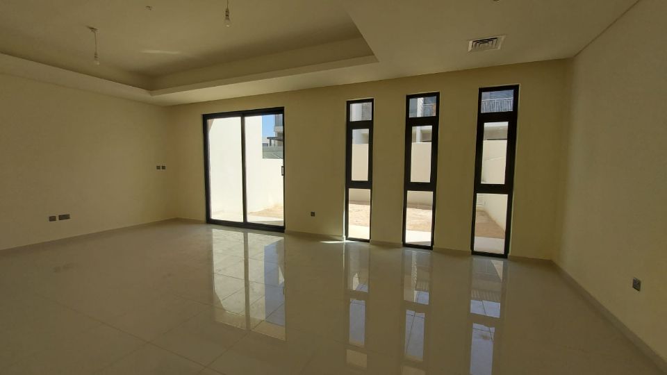 6 Bedroom Villa for Sale in Al Khawaneej – Spacious Luxury Living  | RGEstate UAE