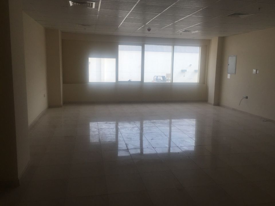 30,000 Sqft Brand New Showroom Warehouse for Rent in Umm Al Quwain  | RGEstate UAE