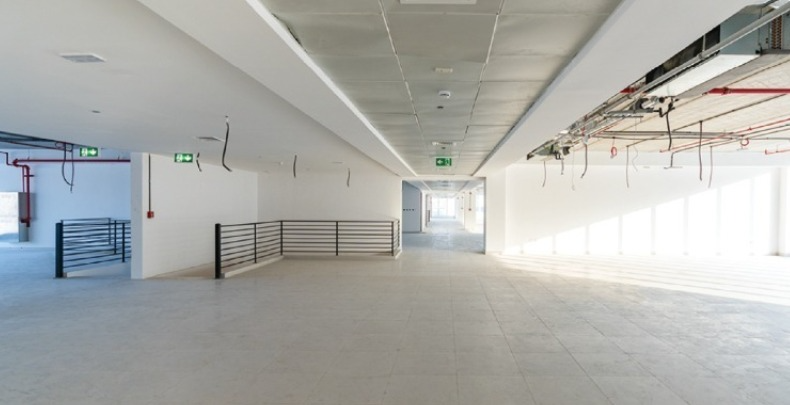 Fitted Retail Showroom For Rent | Prime Location l Residence & Commercial Area   | RGEstate UAE